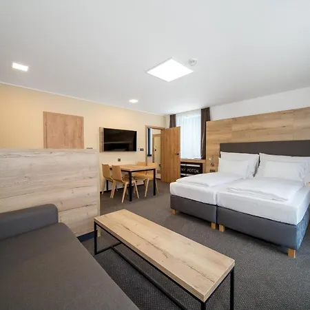 Hotel Zeleny Potok 4*
