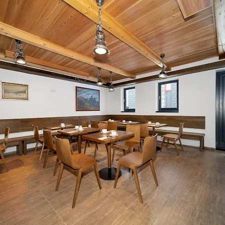 Zeleny Potok Hotel 4*