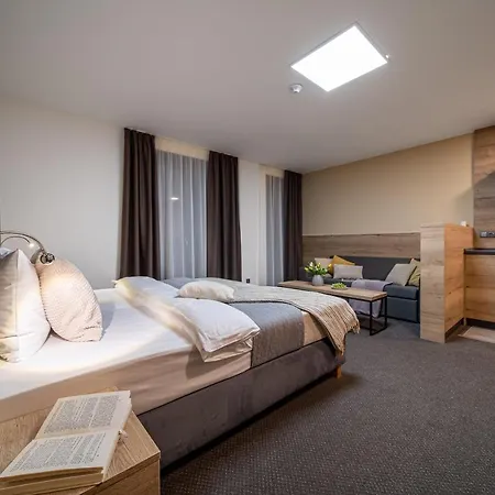 Zeleny Potok 4*