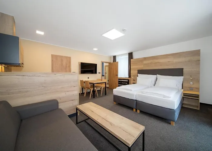 Hotell Zeleny Potok 4*