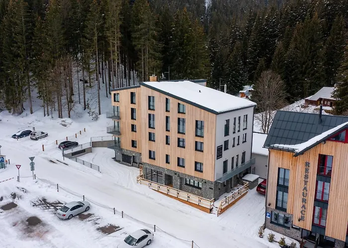 Zeleny Potok Hotel