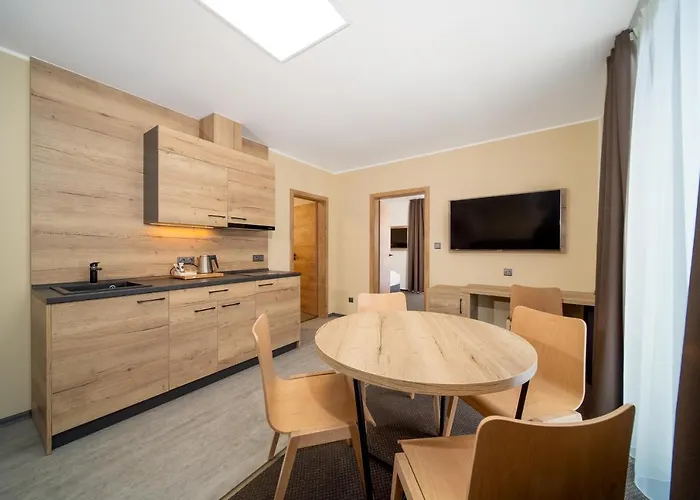 Zeleny Potok 4*